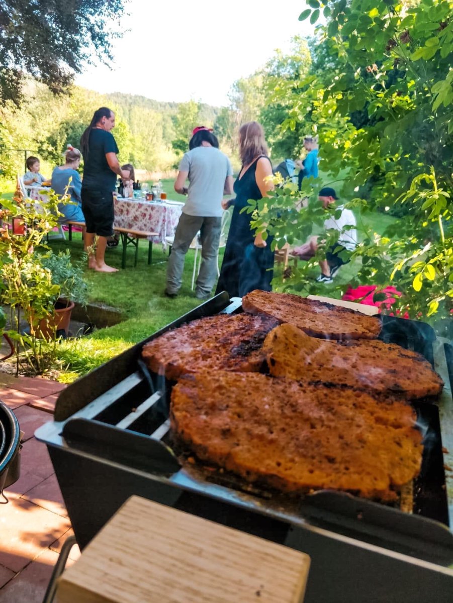 Seitan-Schnitzel vom Grill - Knister Grill